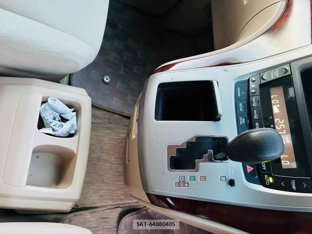 Toyota VELLFIRE 2010 8252230-22