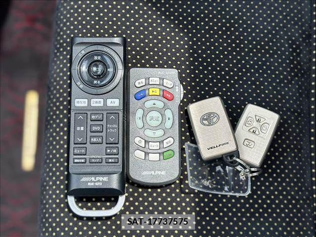 Toyota VELLFIRE 2014-06 8527934-10
