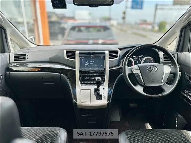 Toyota VELLFIRE 2014-06 8527934-1