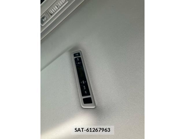 Toyota VELLFIRE 2009-09 8527939-9