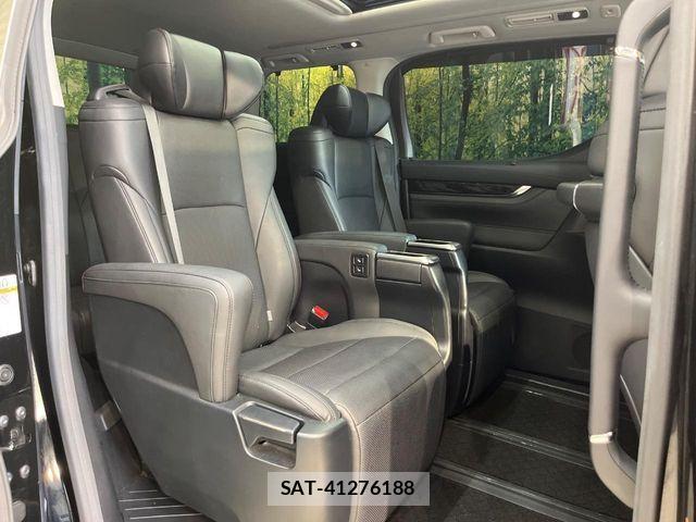 Toyota VELLFIRE 2020-02 8527919-8