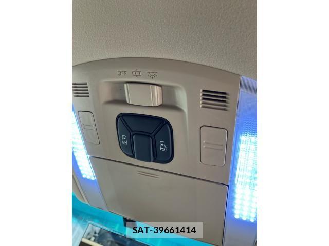 Toyota VELLFIRE 2011-12 8563916-16