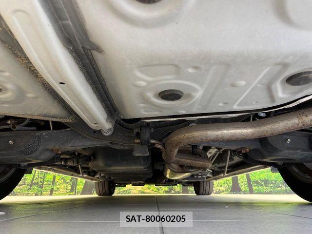 Toyota VELLFIRE 2017-09 8563890-18