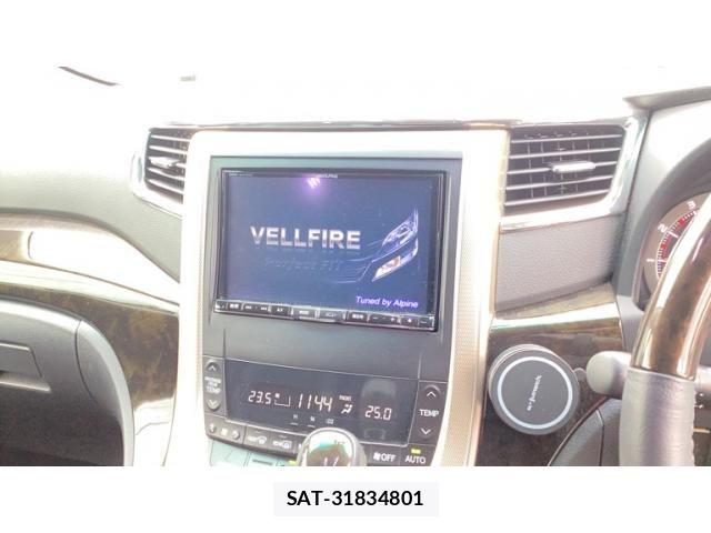 Toyota VELLFIRE 2014-02 8563906-11