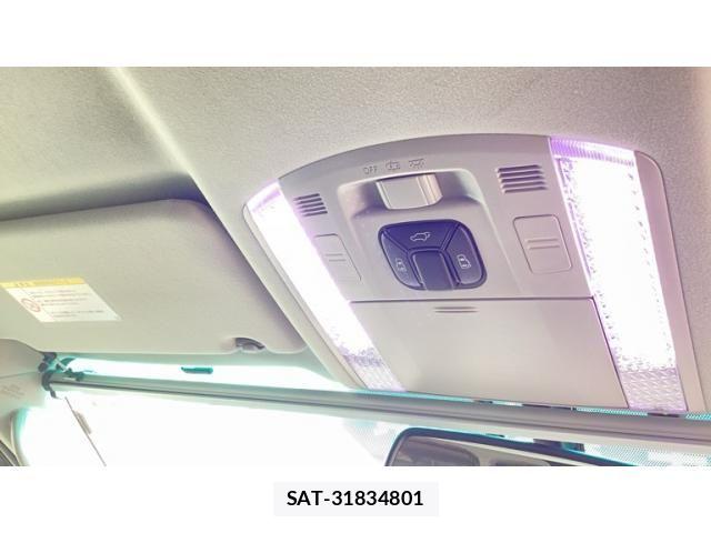 Toyota VELLFIRE 2014-02 8563906-13