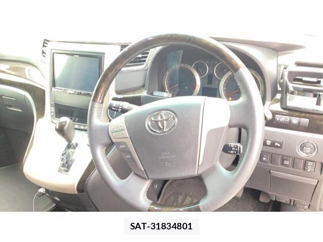 Toyota VELLFIRE 2014-02 8563906-8