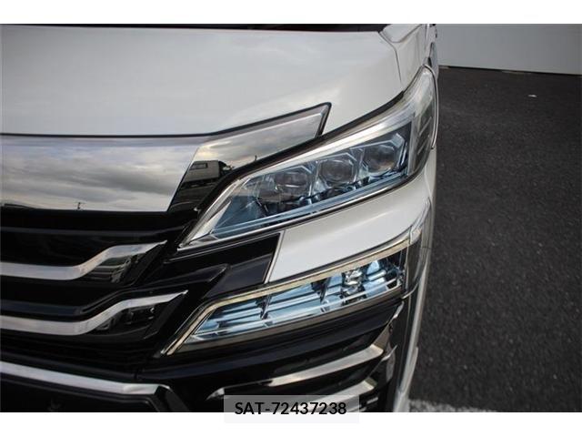 Toyota VELLFIRE 2018-04 8563895-12