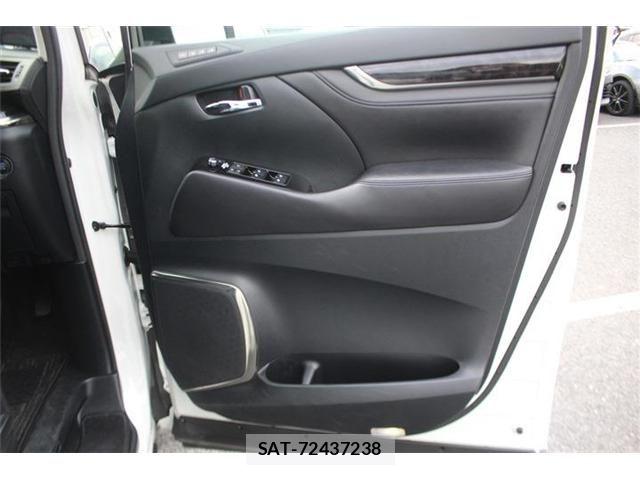 Toyota VELLFIRE 2018-04 8563895-17