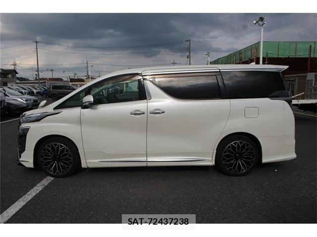Toyota VELLFIRE 2018-04 8563895-8