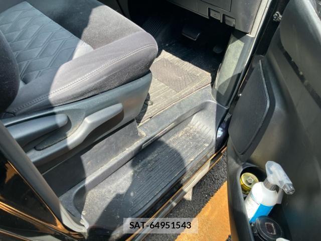Toyota VELLFIRE 2019-09 8563894-19