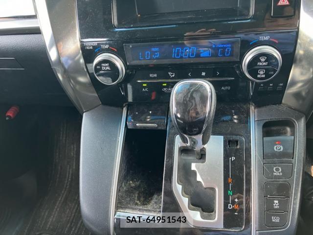 Toyota VELLFIRE 2019-09 8563894-22