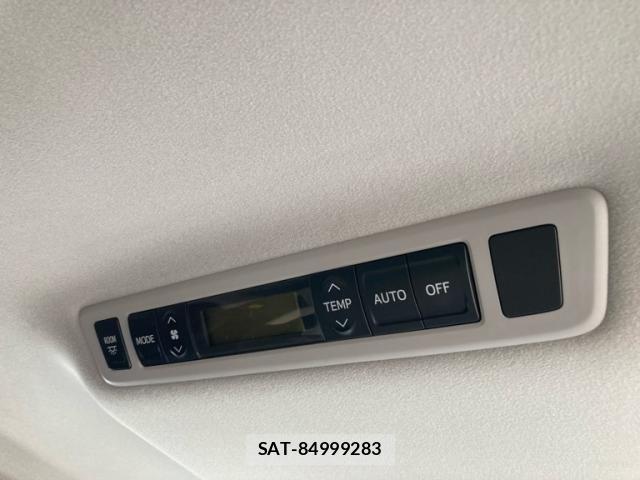 Toyota VELLFIRE 2011-12 8563919-11