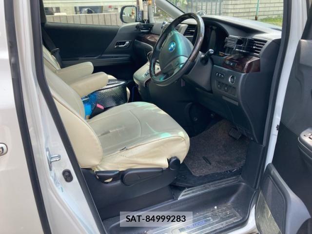 Toyota VELLFIRE 2011-12 8563919-13