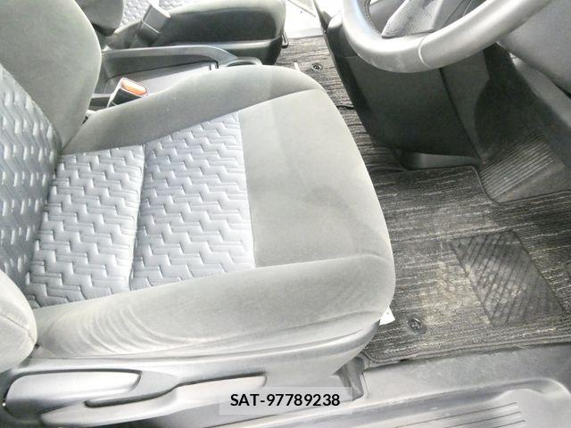 Toyota VELLFIRE 2016-12 8563899-14