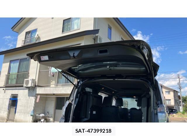 Toyota VELLFIRE 2016-11 8563905-13
