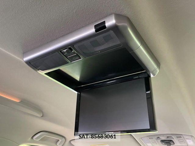 Toyota VELLFIRE 2012-04 8563909-2