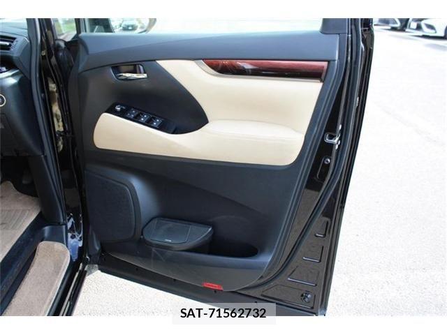 Toyota VELLFIRE 2016-07 8563908-25