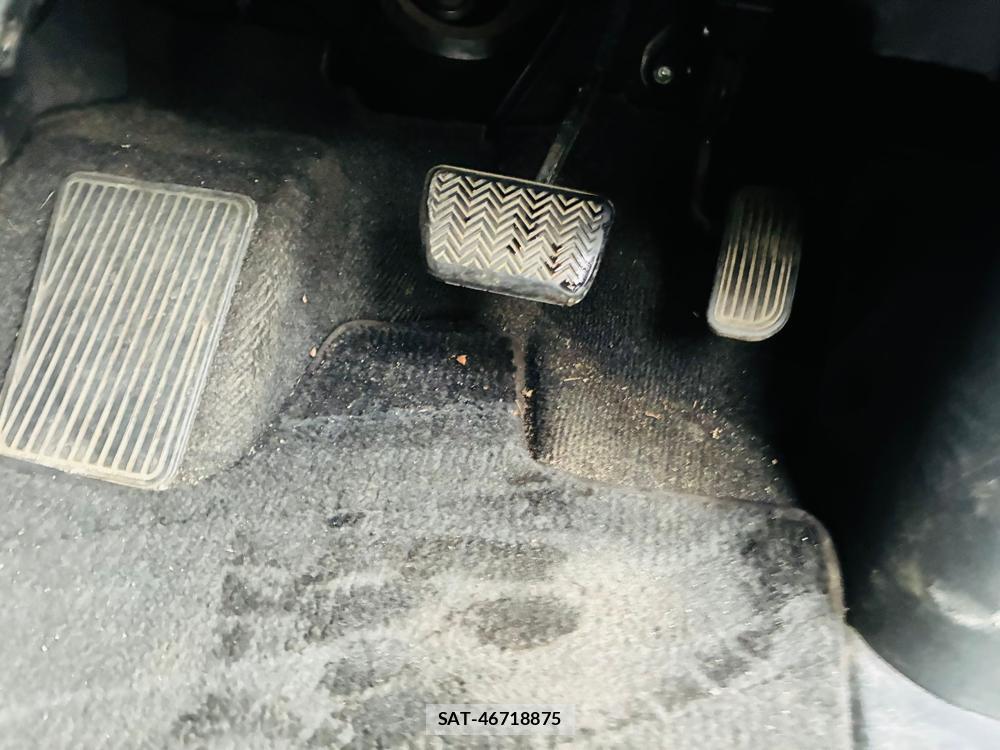 Toyota VELLFIRE 2012-04 8427869-17