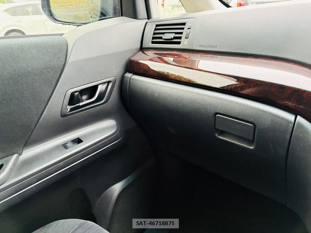 Toyota VELLFIRE 2012-04 8427869-21