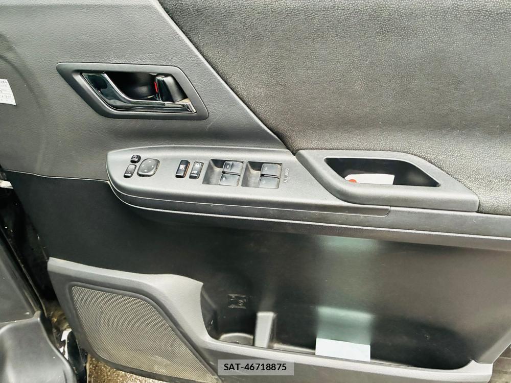 Toyota VELLFIRE 2012-04 8427869-22