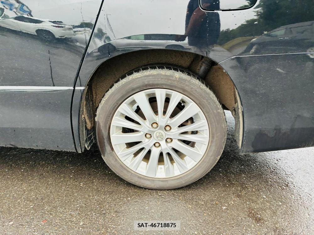 Toyota VELLFIRE 2012-04 8427869-34