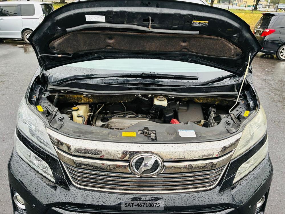 Toyota VELLFIRE 2012-04 8427869-40