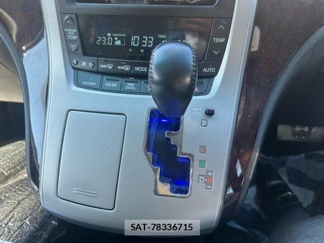Toyota VELLFIRE 2012-05 8629496-20