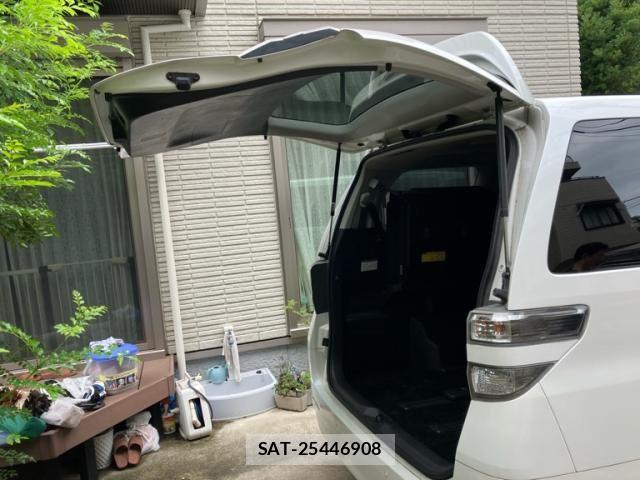 Toyota VELLFIRE 2008-12 8629494-13