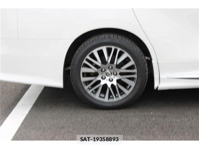 Toyota VELLFIRE 2017-03 8629477-15