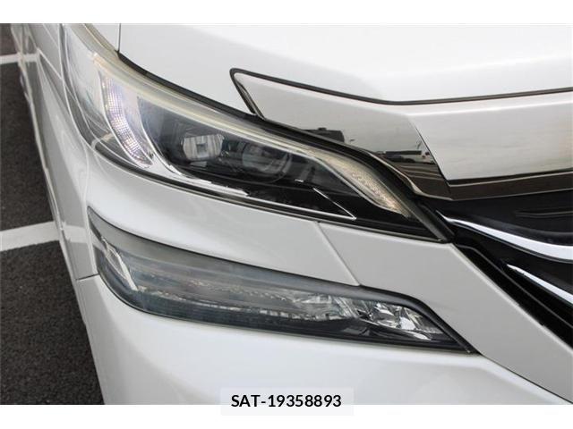Toyota VELLFIRE 2017-03 8629477-19