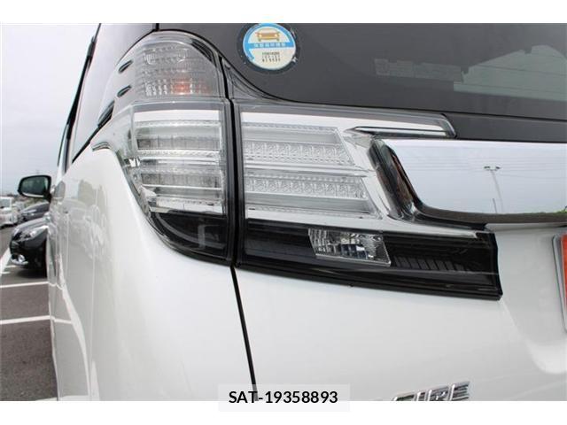 Toyota VELLFIRE 2017-03 8629477-24