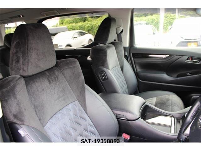 Toyota VELLFIRE 2017-03 8629477-28