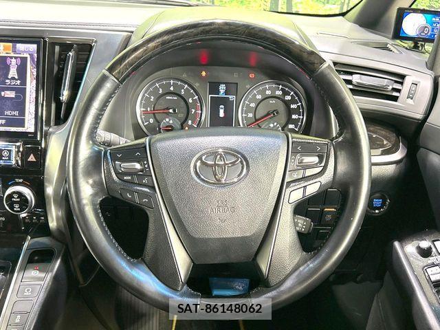 Toyota VELLFIRE 2017-05 8629479-12