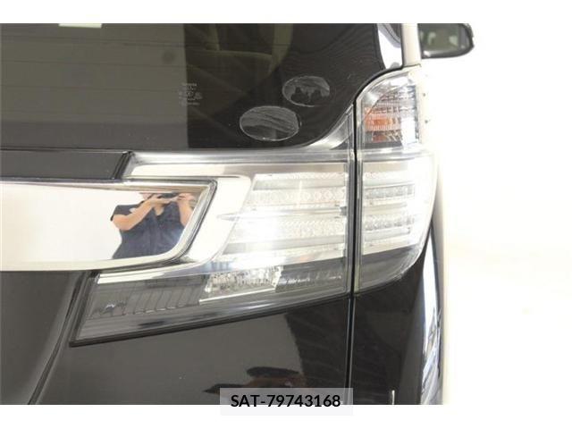 Toyota VELLFIRE 2015-04 8629485-17