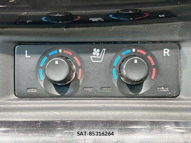 Toyota VELLFIRE 2018-06 8629478-6