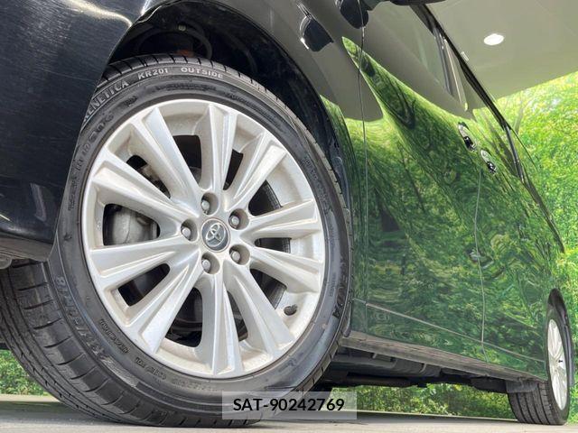 Toyota VELLFIRE 2017-10 8629481-13