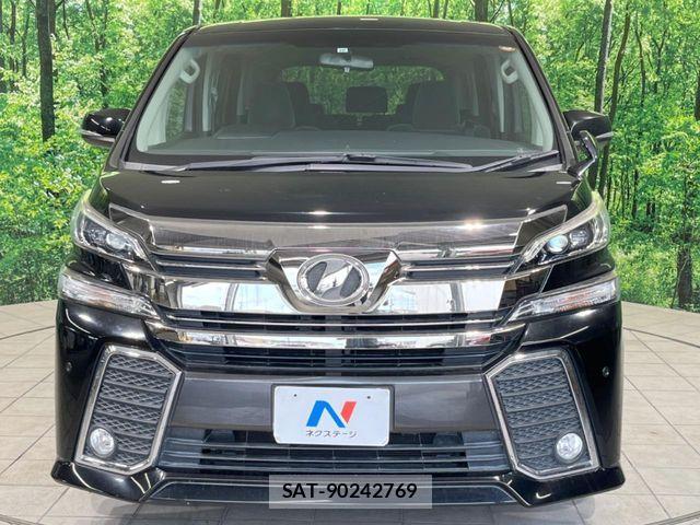 Toyota VELLFIRE 2017-10 8629481-14