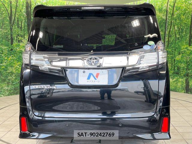 Toyota VELLFIRE 2017-10 8629481-15