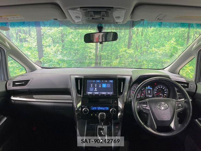 Toyota VELLFIRE 2017-10 8629481-1