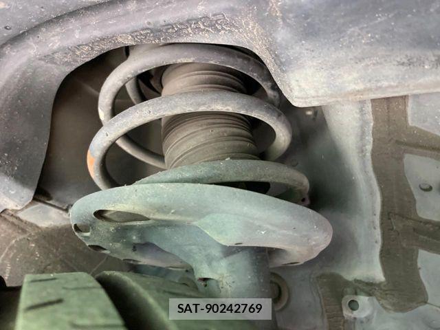 Toyota VELLFIRE 2017-10 8629481-19