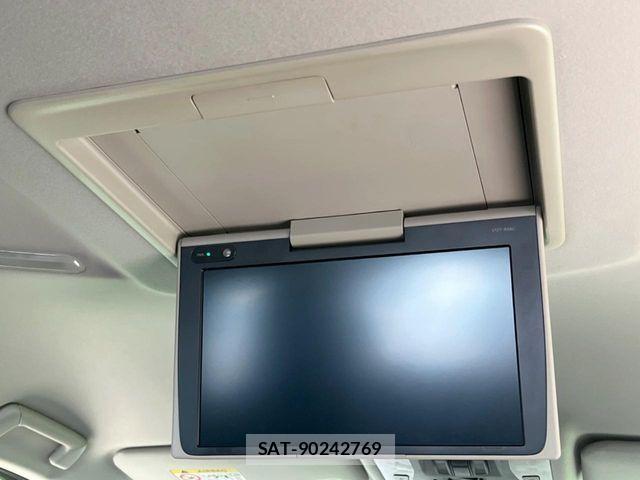 Toyota VELLFIRE 2017-10 8629481-2