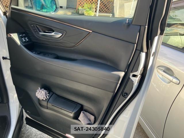 Toyota VELLFIRE 2024-04 8629472-13