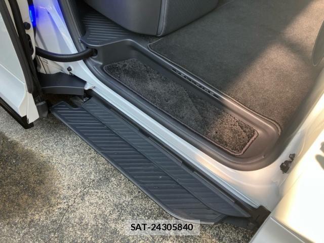 Toyota VELLFIRE 2024-04 8629472-19