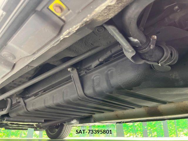 Toyota VELLFIRE 2018-04 8629476-18
