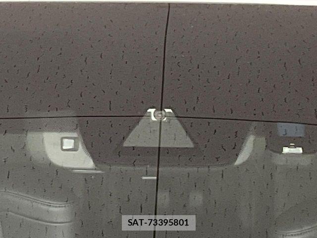 Toyota VELLFIRE 2018-04 8629476-2