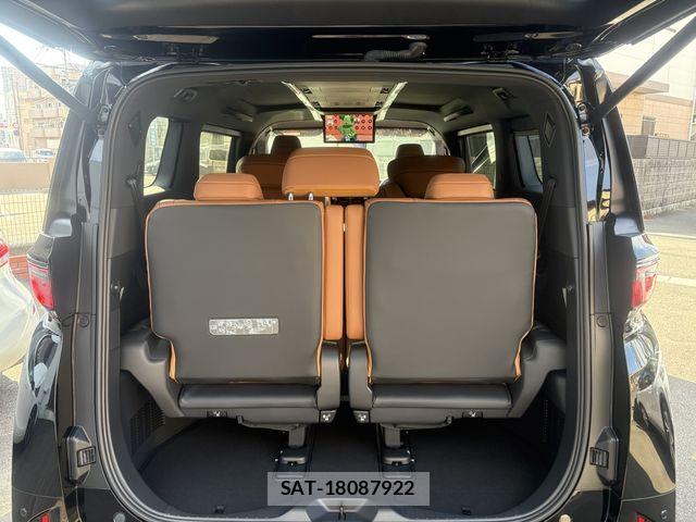 Toyota VELLFIRE 2025-09 8629471-12