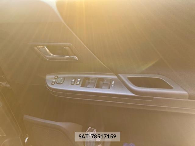 Toyota VELLFIRE 2013-11 8667076-12