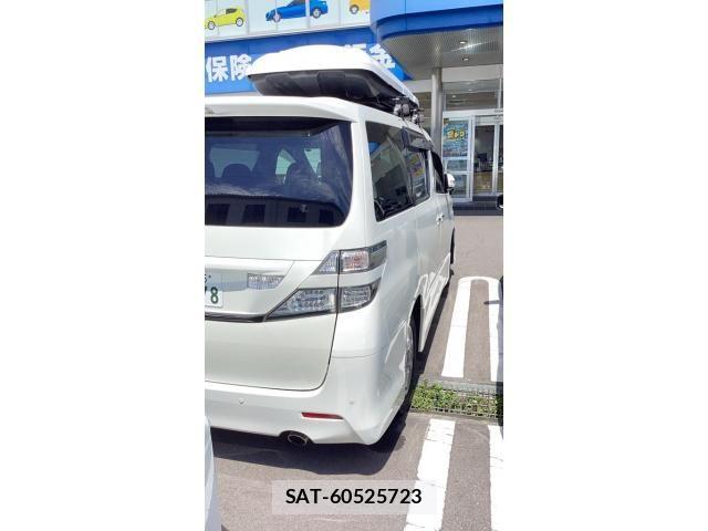 Toyota VELLFIRE 2010-02 8667079-1