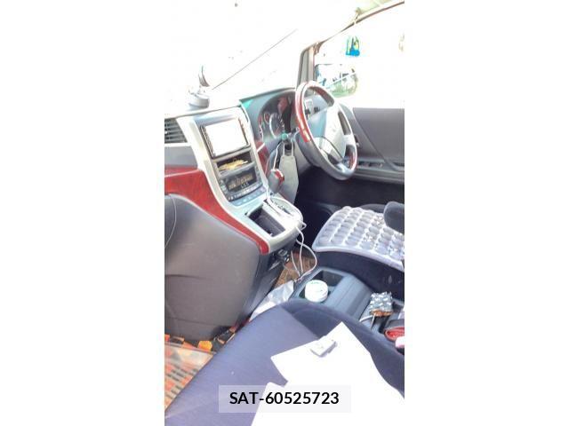 Toyota VELLFIRE 2010-02 8667079-4