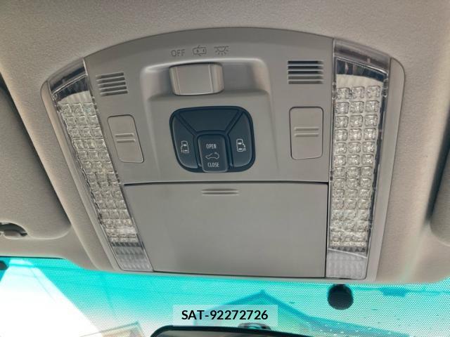 Toyota VELLFIRE 2011-12 8662138-25